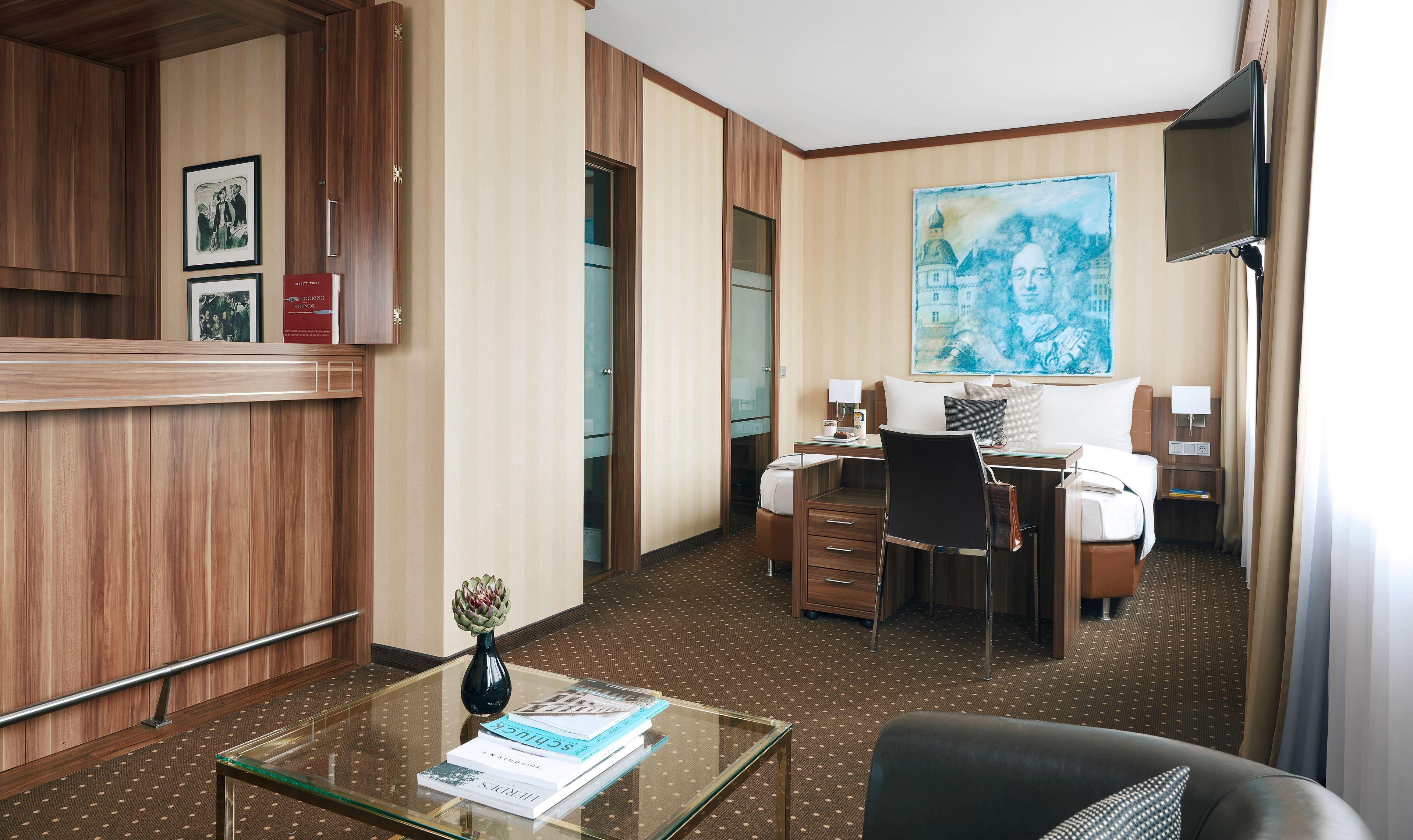 Hotel Living